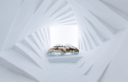 Ledeni hotel sa neverovatnim sobama isklesanih od leda i snega