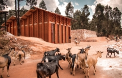 Afrička biblioteka za decu sa zidovima od nabijene zemlje