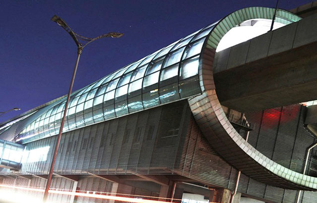 Futurističke stanice metroa u Pekingu