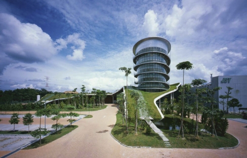 Malezijska fabrika usklađuje eleganciju sa prirodom