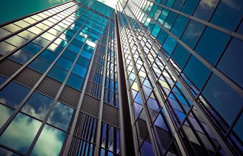 Solarni prozori za zgrade i električna vozila proizvode energiju 24 sata dnevno