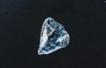Najjače staklo na svetu koje može da ogrebe površinu dijamanta